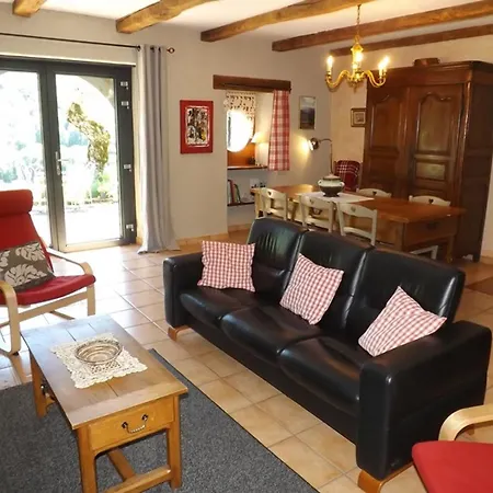 Casa vacanze Maison Individuelle Renovee Avec Terrasse, 2 Et Toutes Commodites - Fr-1-742-473